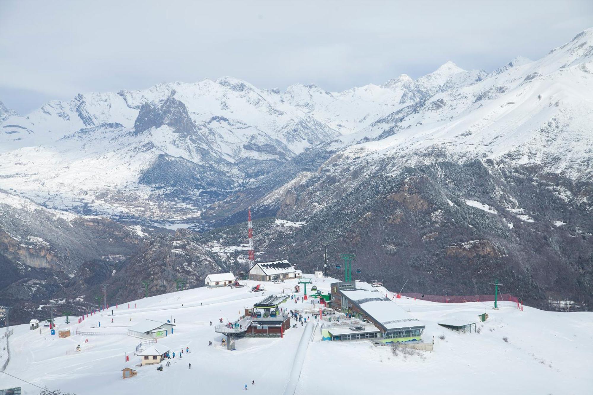 Snoe Hotel Formigal Zewnętrze zdjęcie